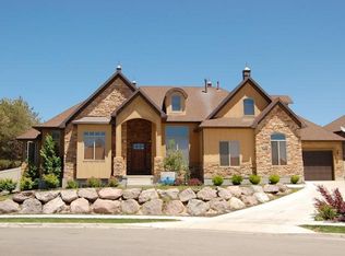 11059 S Farnsworth Ln, Sandy, UT 84070