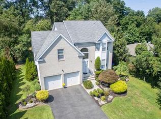 18 Tower Rd, Edison, NJ 08820