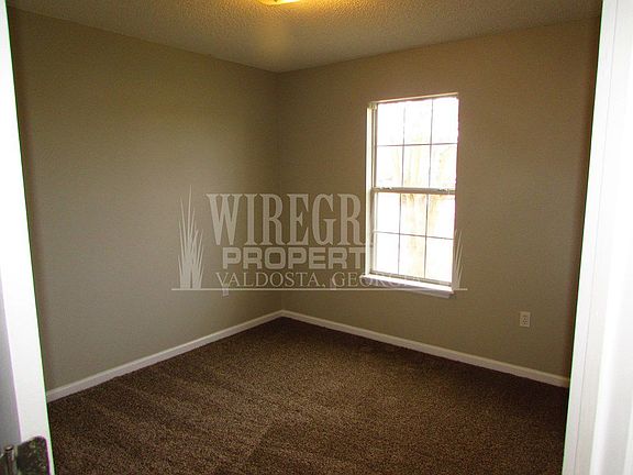 2nd image of 3842 Merriman Ct