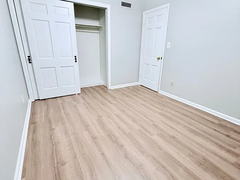 3328 Pinewood Ave — Photo 23