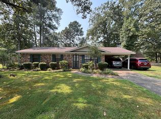 111 Cherokee Dr, Amory, MS 38821