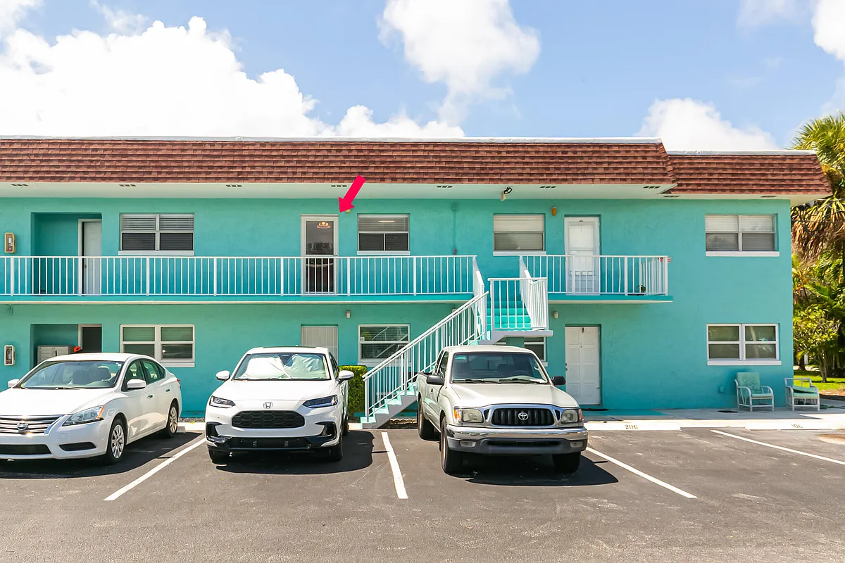 Building Photo - 1225 Carlton Ct #205