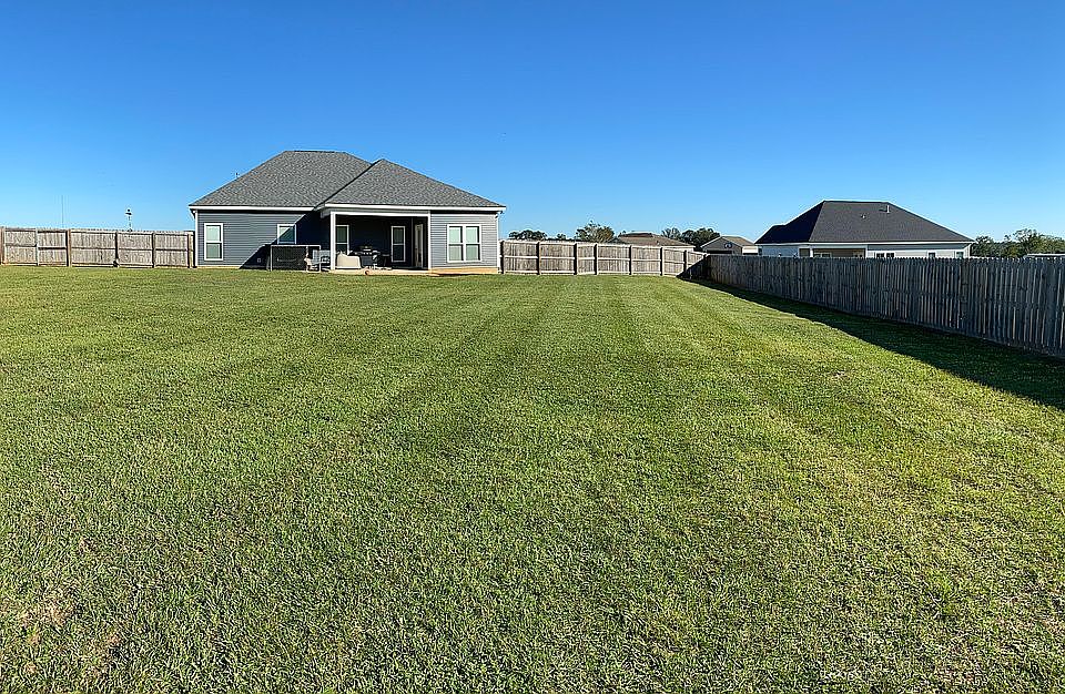 2nd image of 18 Front Porch Way