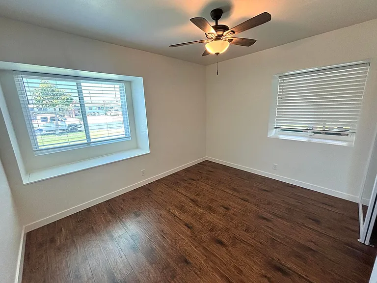 320 Buena Vista Ave — Photo 8
