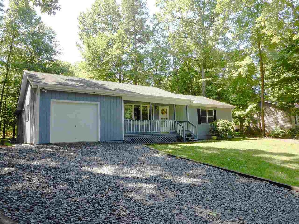 1st image of 83 Jefferson Dr