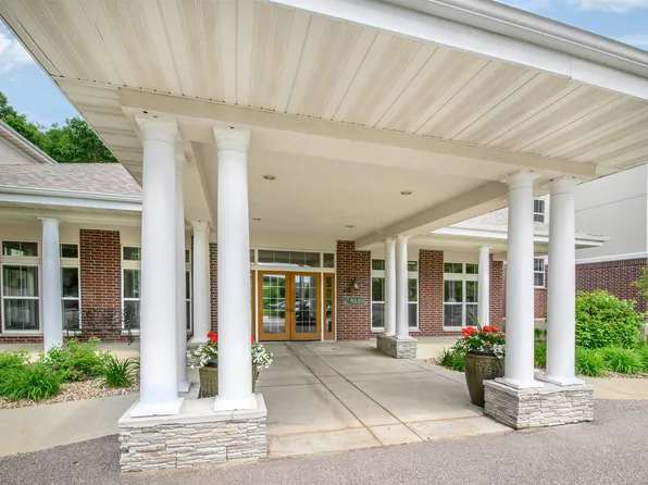 8530 Greenway Blvd Unit 104, Middleton, WI 53562