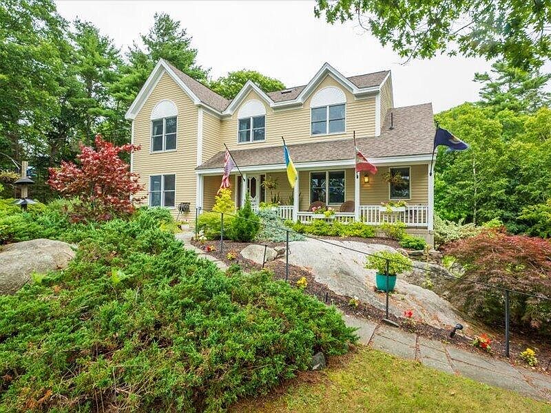1st image of 336 Lakeside Drive