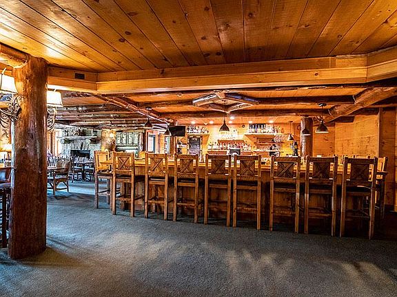 4th image of 7 Whiteface Inn Ln #102-5