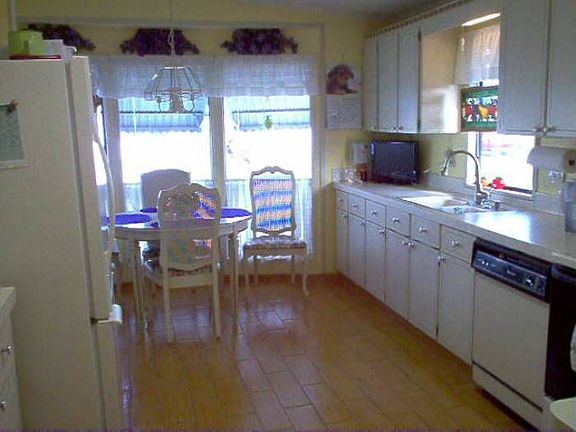 EIK-ceramic tile plank fl