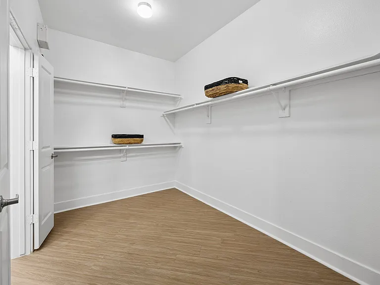 4110 Fairmount — Photo 12