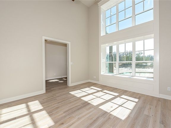 5th image of 18319 Kamali Way
