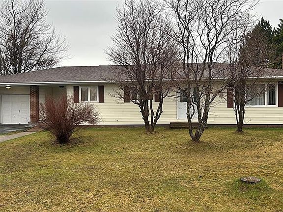 2nd image of 17 Juniper Drive