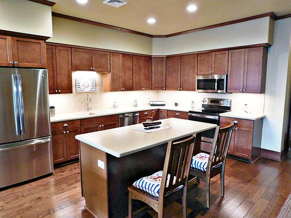 4th image of 201 E Main St Unit 205