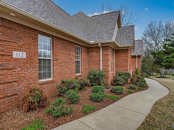 2nd image of 112 Southern Oaks Dr