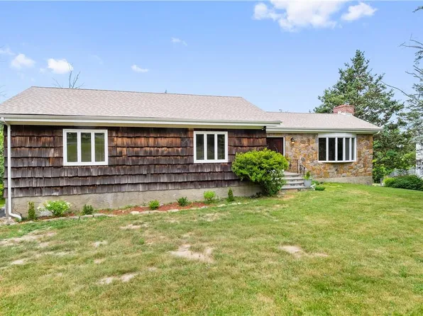 16 Hilltop Drive, North Salem, NY 10560