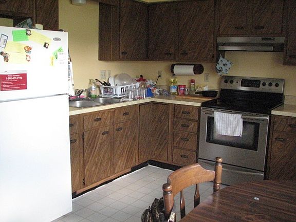 4th image of 609 S Kerkhoff Ave