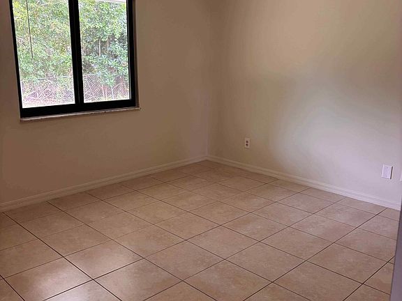2nd image of 5045 SE Primrose Way