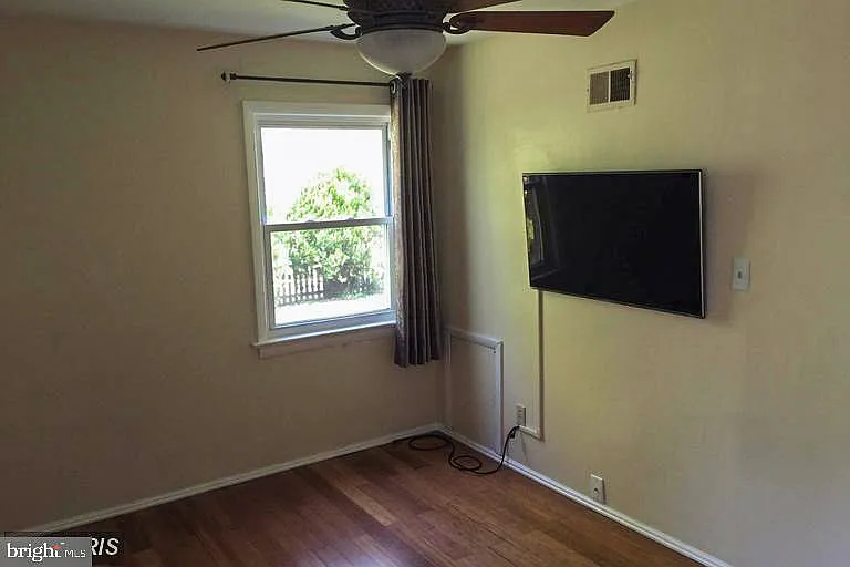 1838 Lusby Pl — Photo 9