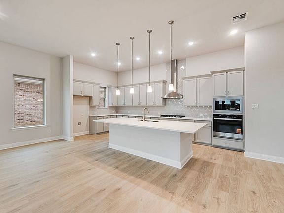 2nd image of 5825 Chidlow Dr