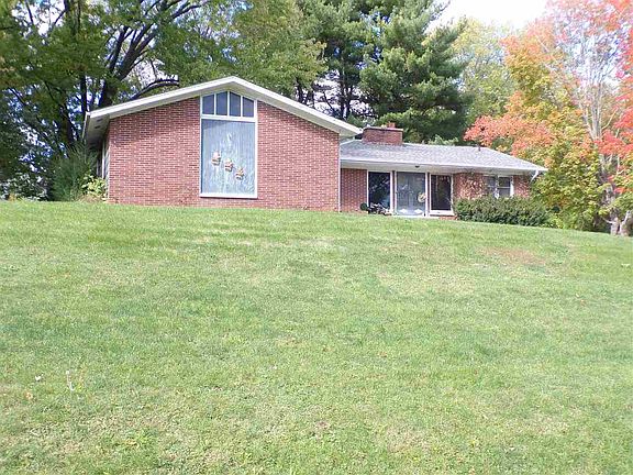 2nd image of 1700 Oak Lake Park Rd