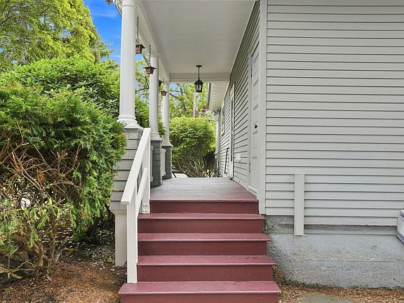 5th image of 1028 Union Street