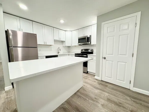 2 Delldale St #11, Worcester, MA 01605