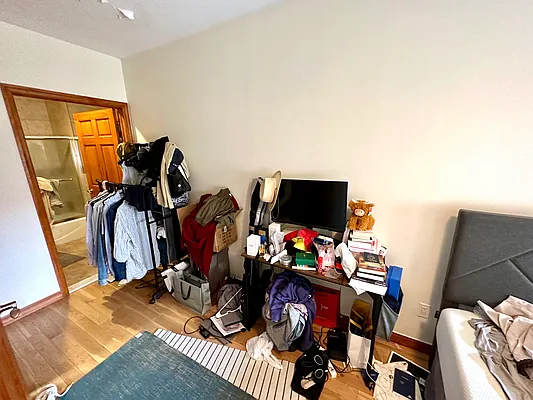 Rented by OvCo Realty | media 29