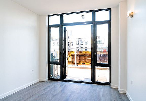 2nd image of 111 Mulberry St #7B