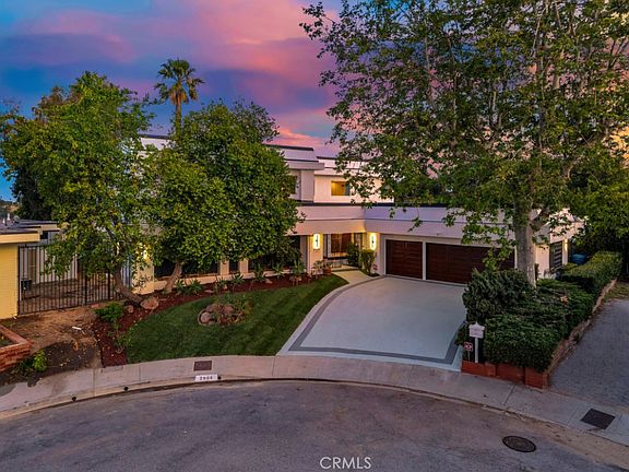 3rd image of 2906 Elvido Dr