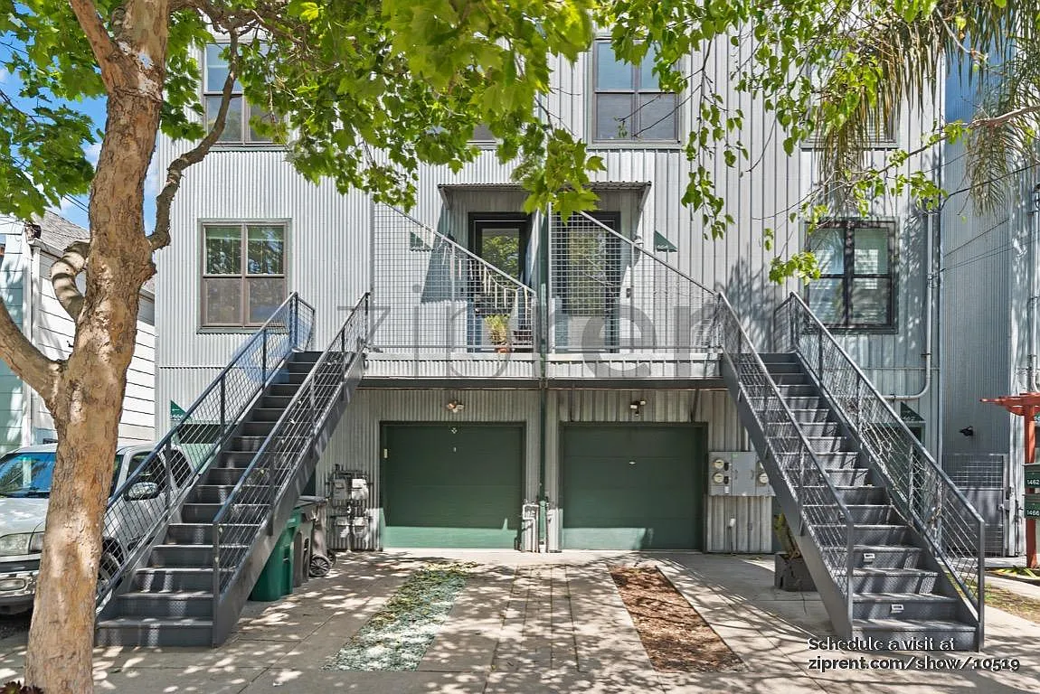 1468 34th St photo 1