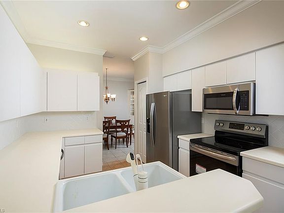 5th image of 3510 Ballybridge Cir APT 203