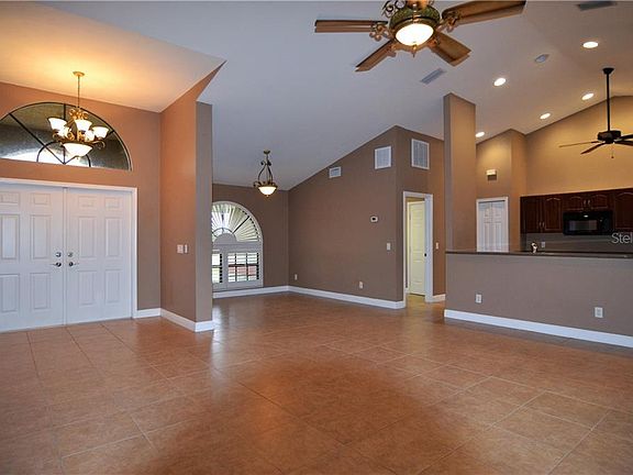 3rd image of 16378 Nogales Ct