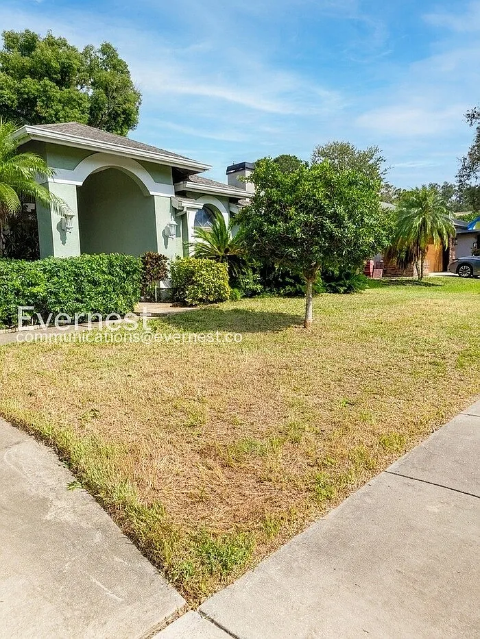 3 bed, 2.0 bath, 2232 sqft, $2,795 — Photo 2