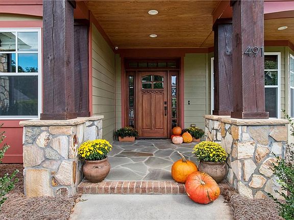 3rd image of 491 Lissara Lodge Dr