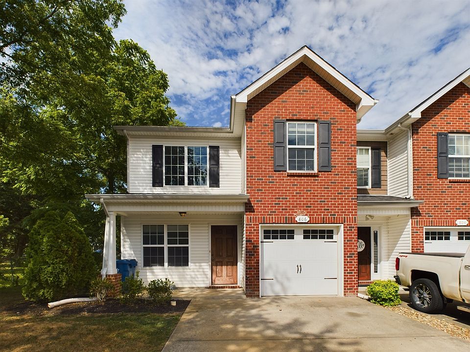 1st image of 806 Bonneville Ln