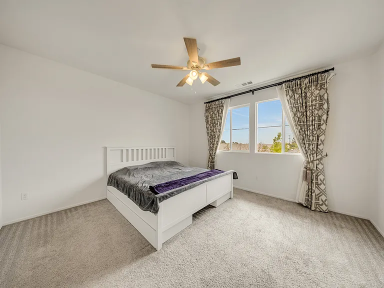1018 Shiba Ct — Photo 28