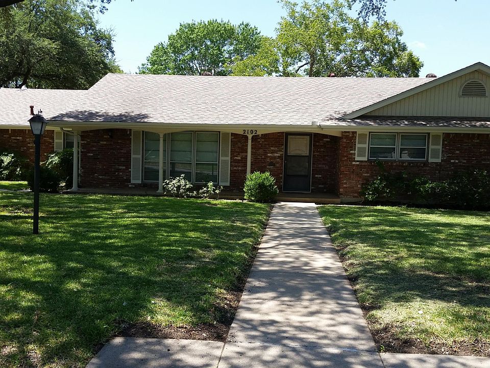 2102 S 51st st Big shady lot with a privacy fenced backyard 