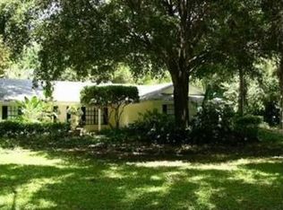 3405 Lakeshore Dr, Mount Dora, FL 32757