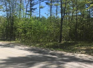 14 Walker Rd, Kennebunk, ME 04043