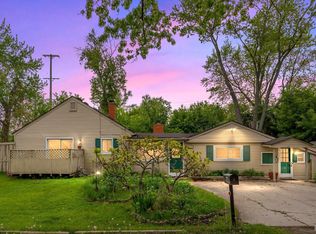 29810 W Twelve Mile Rd, Farmington Hills, MI 48334