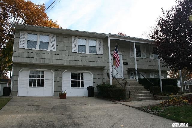 1st image of 15 Lincoln Ave
