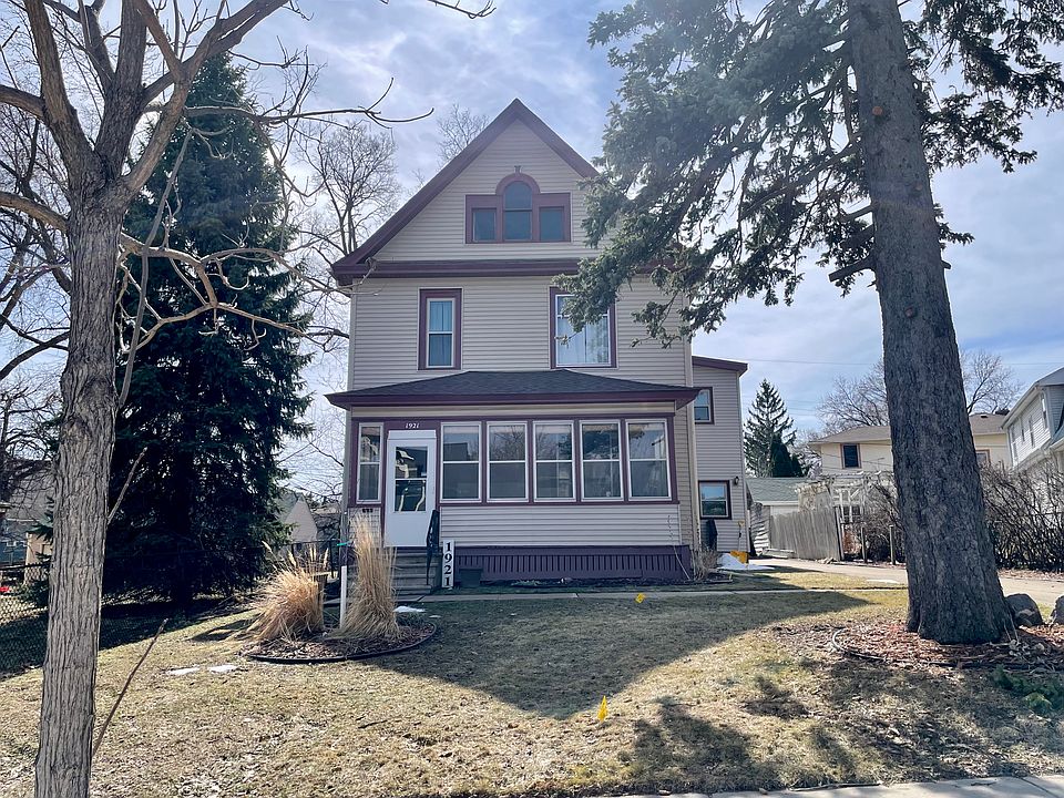 1st image of 1921 Laurel Ave W #1