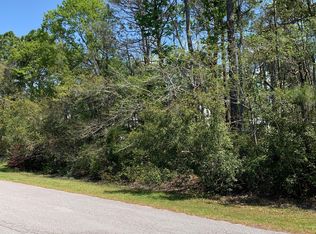 111 Merrill Dr, Newport, NC 28570