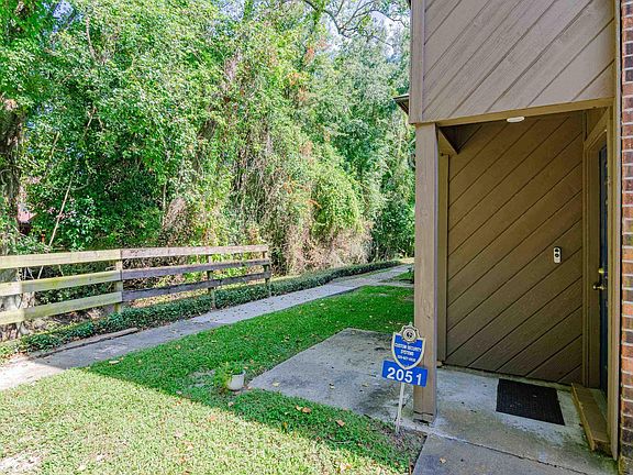 2nd image of 2051 S Brightside View Dr APT B