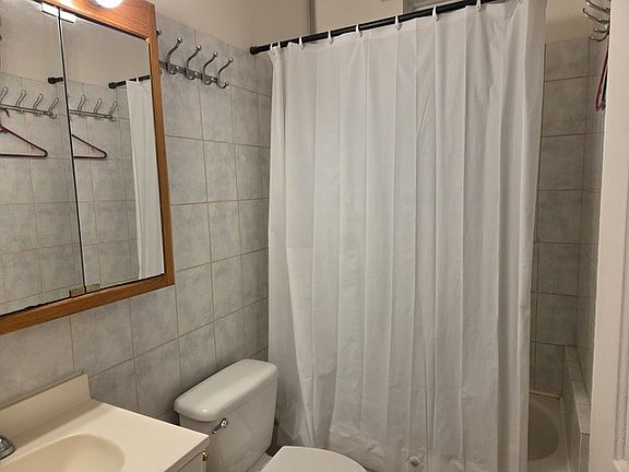 5th image of 2507 W Walton St #2