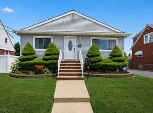 825 Mccandless Pl, Linden City, NJ 07036