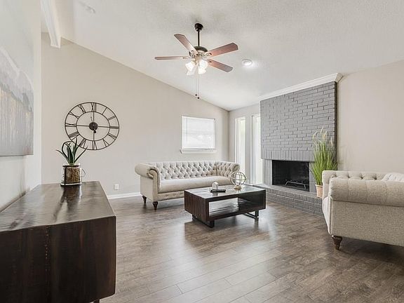 4th image of 3040 Satsuma Dr