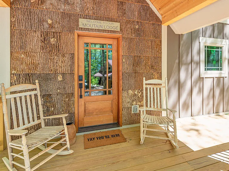 77 Fox Den Rd #1 — Photo 17