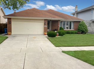 10809 Georgia Ln, Oak Lawn, IL 60453
