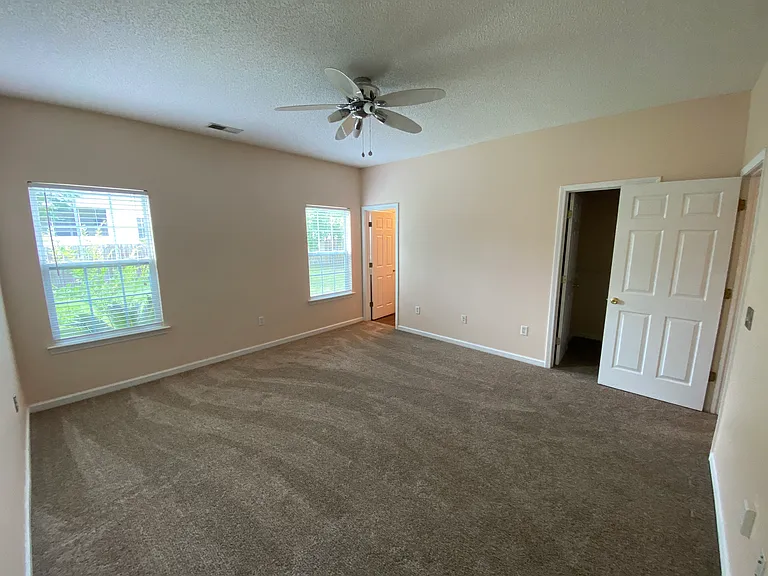 146 Alexander Way — Photo 13